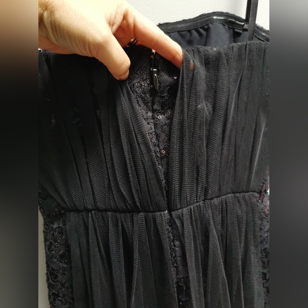 NWT BCBG Maxazria Vienna Sequin Lace Tulle Overlay Strapless Black Dress size 2 - Picture 12 of 16